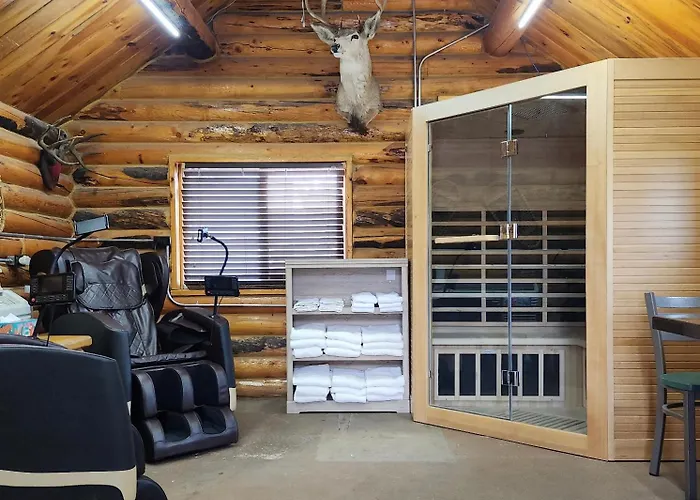 Elk Antler Hotel 4*