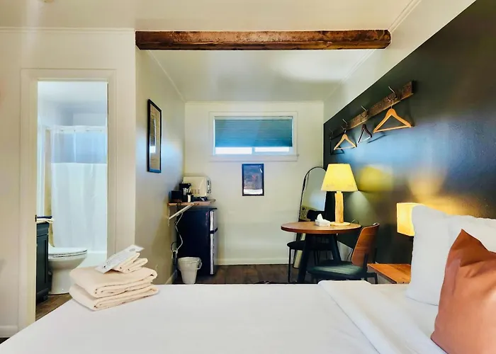 Hotel Elk Antler Thermopolis