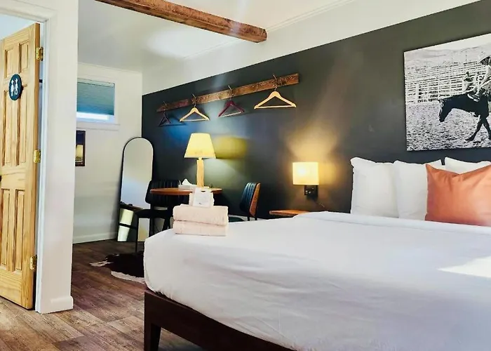 Elk Antler Hotel
